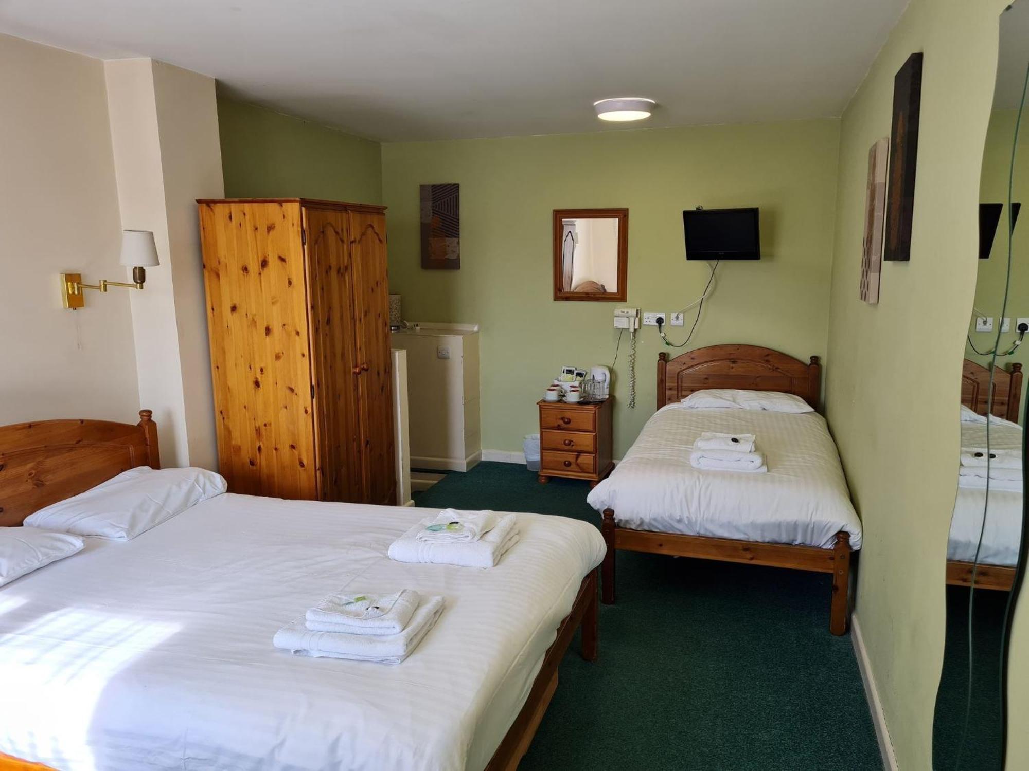 Отель The Blue Cow South Witham Номер фото