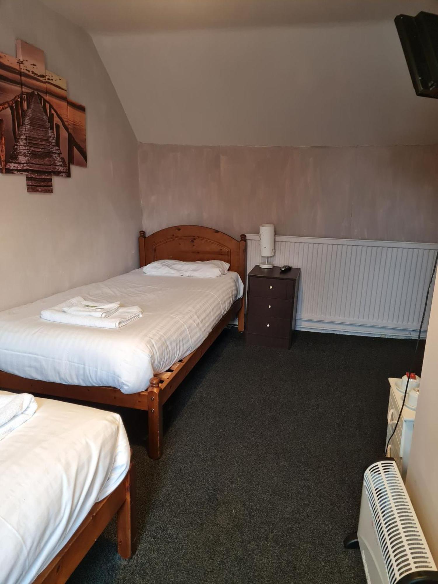 Отель The Blue Cow South Witham Номер фото